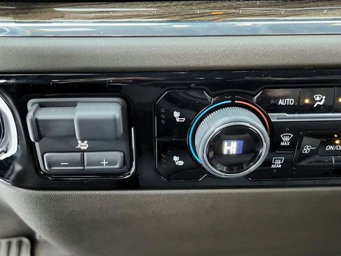 Certified 2023 Chevrolet Silverado 1500 LT w/ Leather Package image 30