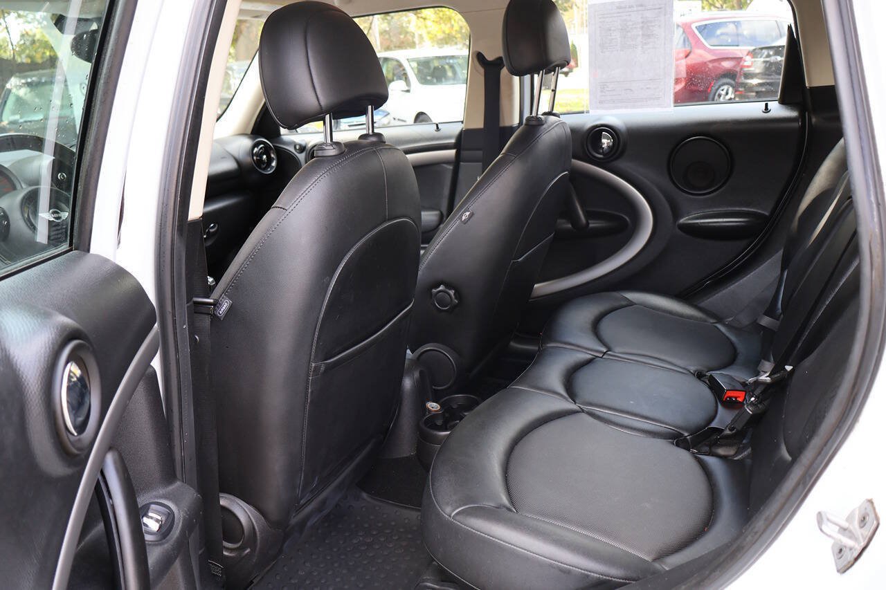 Used 2016 MINI Cooper Countryman FWD image 18