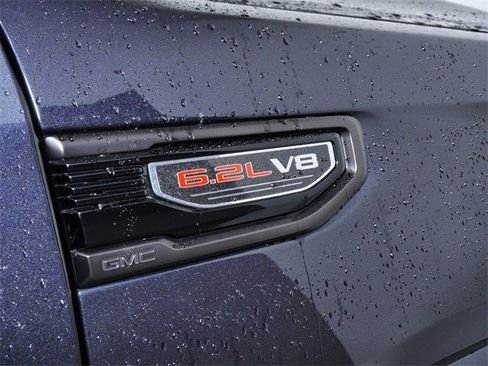 Used 2023 GMC Sierra 1500 AT4X image 9