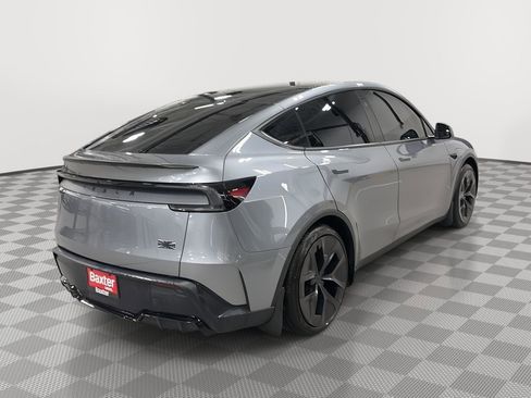 Used 2026 Tesla Model Y Performance image 11