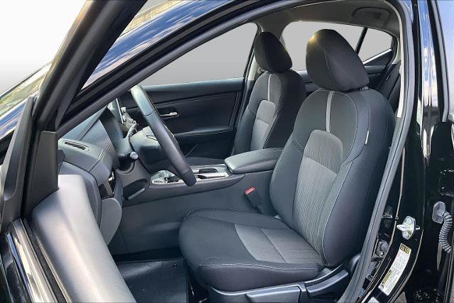 Certified 2025 Nissan Sentra SV w/ All-Weather Package FWD image 8