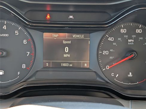 Used 2025 Chevrolet Trax LS image 24