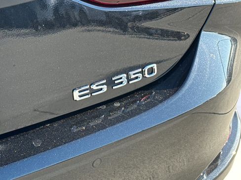Certified 2025 Lexus ES 350 w/ Premium Package image 23