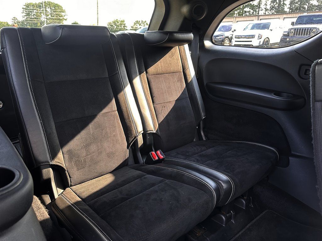 Used 2018 Dodge Durango SRT w/ Technology Group AWD/4WD image 9