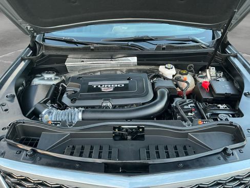 Used 2024 Cadillac XT4 Premium Luxury image 18