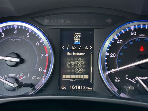 Used 2014 Toyota Highlander Limited image 32