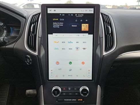 Certified 2024 Ford Edge SEL w/ Sport Appearance Package image 13