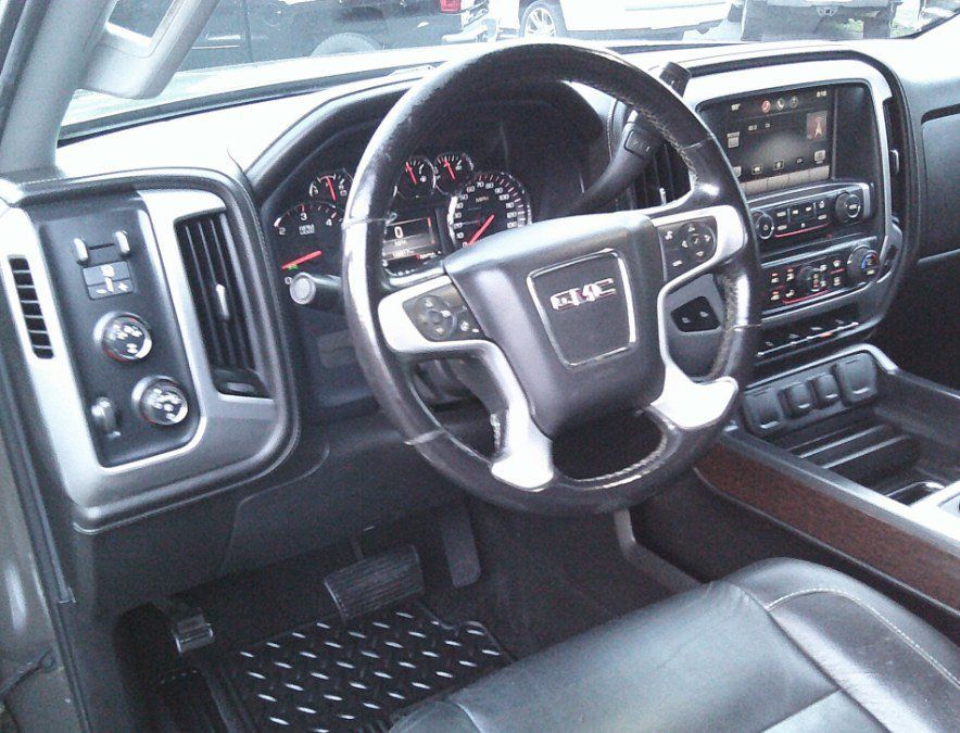 Used 2015 GMC Sierra 2500 SLT w/ Suspension Package, Off-Road AWD/4WD image 13