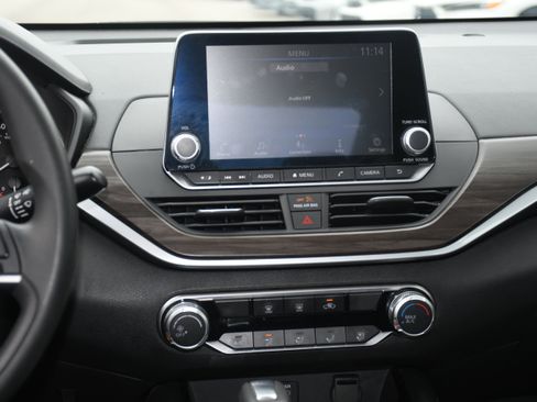 Used 2023 Nissan Altima 2.5 SV image 15