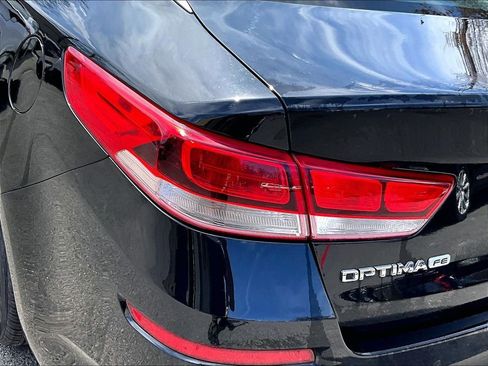 Used 2020 Kia Optima LX image 23