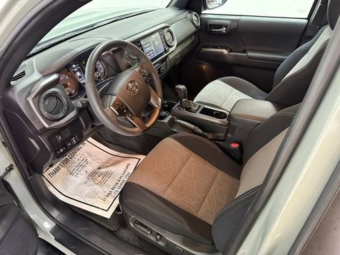 Used 2023 Toyota Tacoma TRD Sport image 16