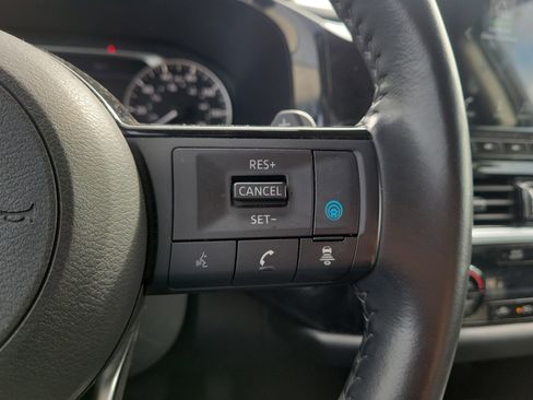 Used 2023 Nissan Pathfinder SL image 22