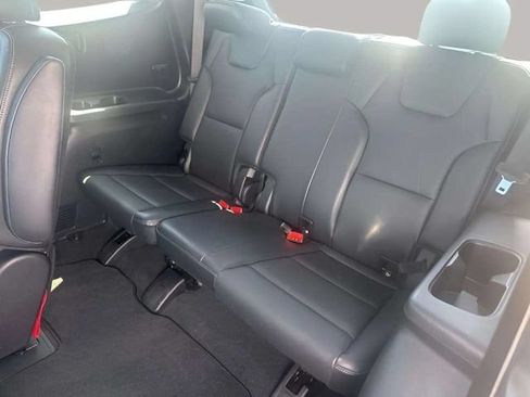 Used 2025 Kia Telluride S FWD image 12