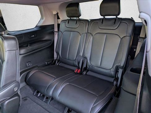 Used 2022 Jeep Grand Cherokee L Limited image 19