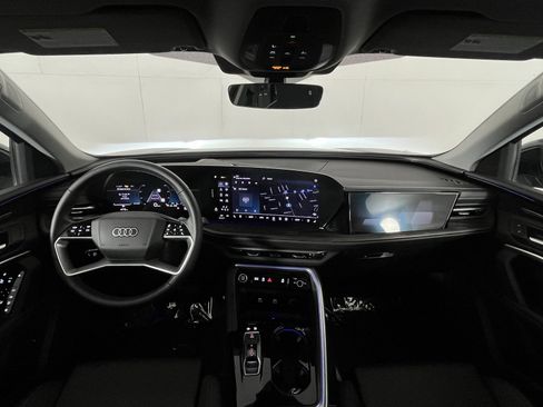 Used 2025 Audi Q5 Prestige image 16