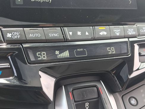 Used 2019 Honda Odyssey EX-L image 16