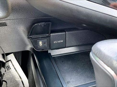 Used 2019 Toyota Camry SE FWD image 26