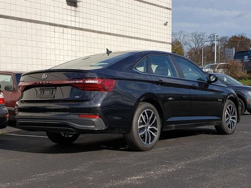 New 2026 Volkswagen Jetta SE FWD image 3