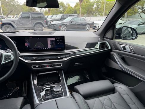 Used 2024 BMW X5 sDrive40i w/ M Sport Package image 37