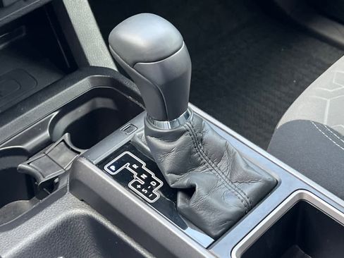 Used 2021 Toyota Tacoma TRD Off-Road w/ Technology Package image 23