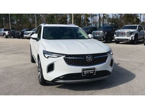 Certified 2021 Buick Envision Avenir w/ Technology Package II image 3