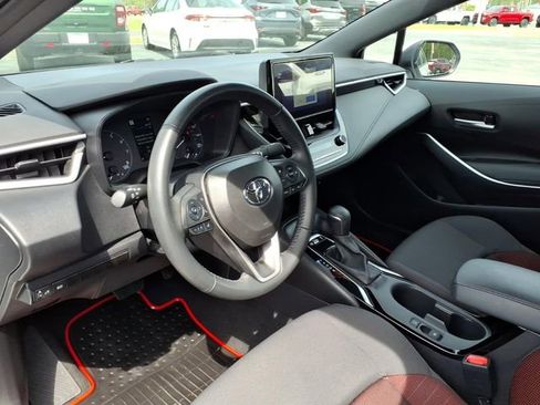 Used 2025 Toyota Corolla SE FWD image 14