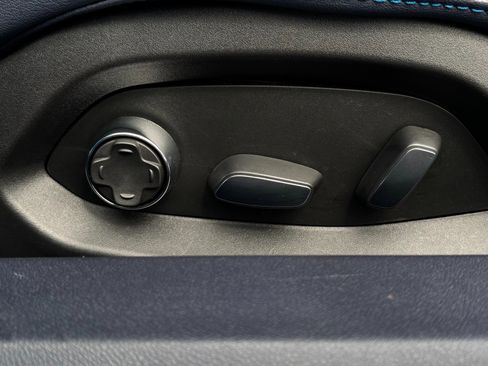 Used 2025 Chevrolet Corvette Z06 image 17