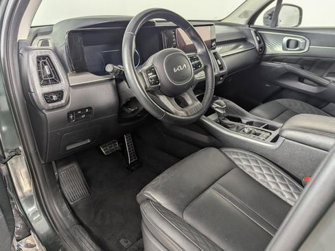 Used 2023 Kia Sorento SX image 11