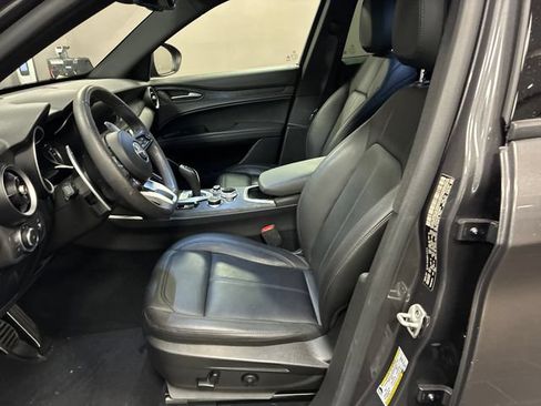 Used 2022 Alfa Romeo Stelvio Sprint AWD/4WD image 9