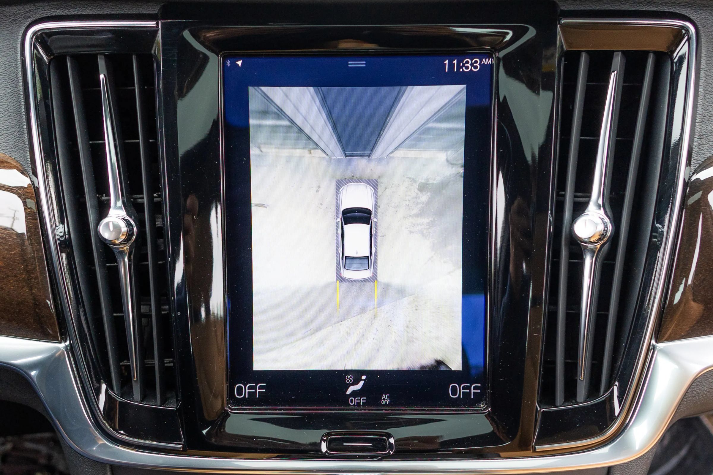 Used 2017 Volvo S90 T5 Momentum w/ Vision Package FWD image 21