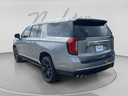 Used 2024 GMC Yukon XL Denali AWD/4WD image 4