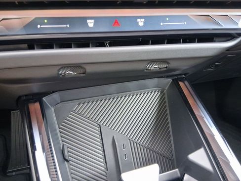 Used 2026 BMW X3 xDrive30 w/ Convenience Package image 24