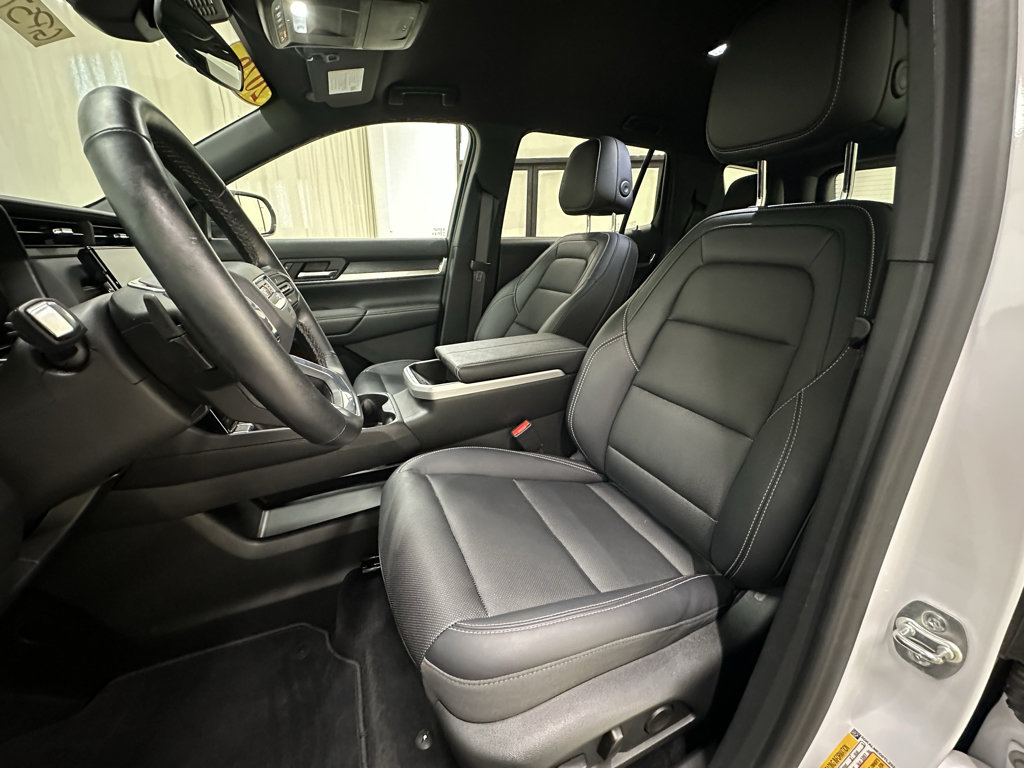 Certified 2026 GMC Terrain Elevation w/ Elevation Premium Package FWD image 23