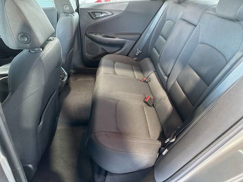 Used 2017 Chevrolet Malibu LT image 20