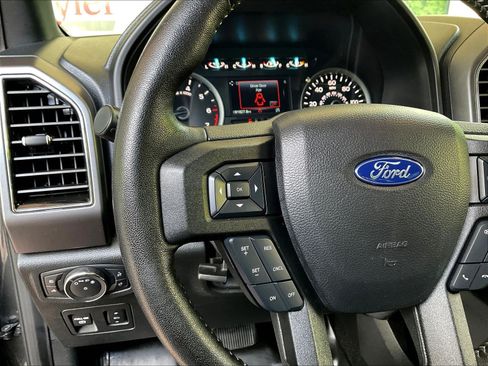 Used 2019 Ford F150 XLT w/ Equipment Group 302A Luxury AWD/4WD image 12