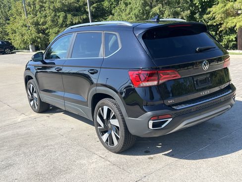 Certified 2024 Volkswagen Taos SEL AWD/4WD image 7