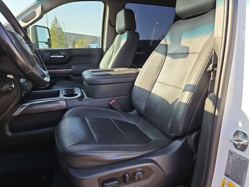 Used 2021 Chevrolet Silverado 3500 LTZ w/ LTZ Convenience Package image 25