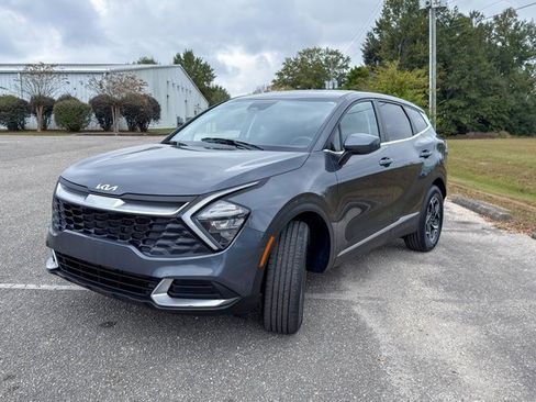 Used 2023 Kia Sportage LX image 8