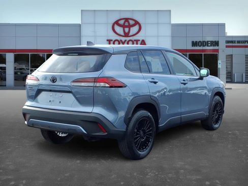 Used 2026 Toyota Corolla Cross L image 5