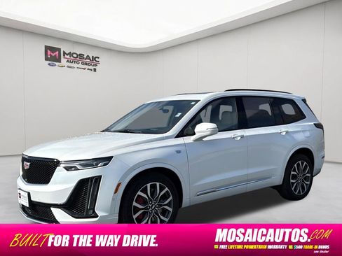 Used 2024 Cadillac XT6 Sport w/ Technology Package AWD/4WD image 3