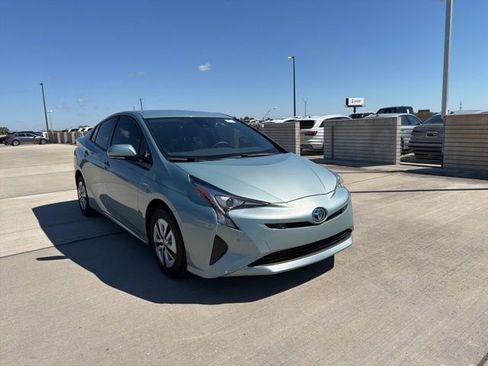 Used 2018 Toyota Prius Two w/ Prius Two Safety Plus Package image 1