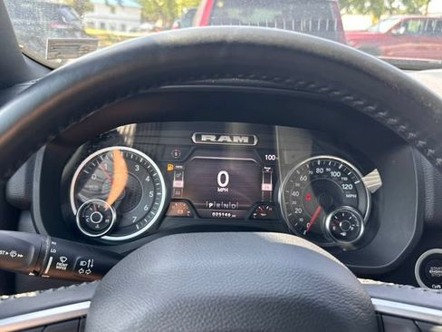 Used 2022 RAM 1500 Big Horn AWD/4WD image 22