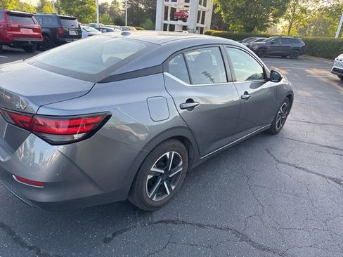 Used 2024 Nissan Sentra SV FWD image 7