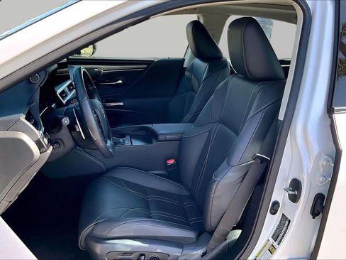 Certified 2024 Lexus ES 350 w/ Accessory Package (Z1) FWD image 7