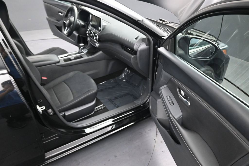 Certified 2024 Nissan Sentra SV FWD image 16