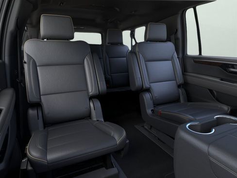 New 2026 Chevrolet Suburban Premier AWD/4WD image 11