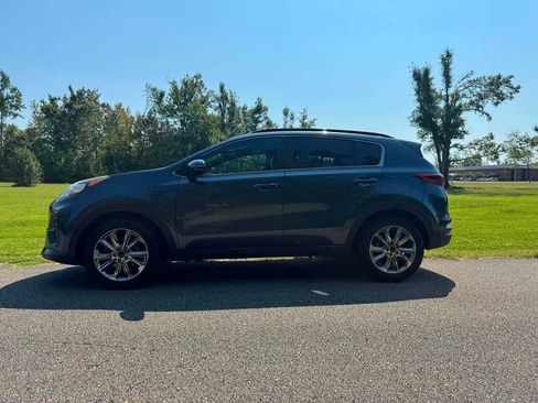 Used 2022 Kia Sportage Nightfall Edition w/ Nightfall Fwd Premium Package image 9