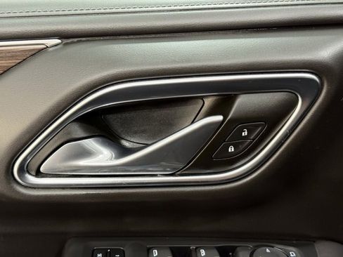 Used 2021 Chevrolet Tahoe Z71 image 34