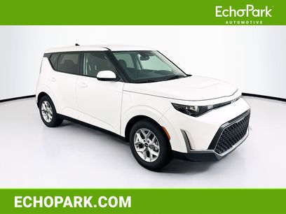 Used 2024 Kia Soul LX w/ Option Group 015
