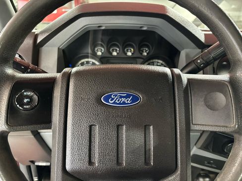 Used 2016 Ford F250 XL w/ Snow Plow Prep Package image 19